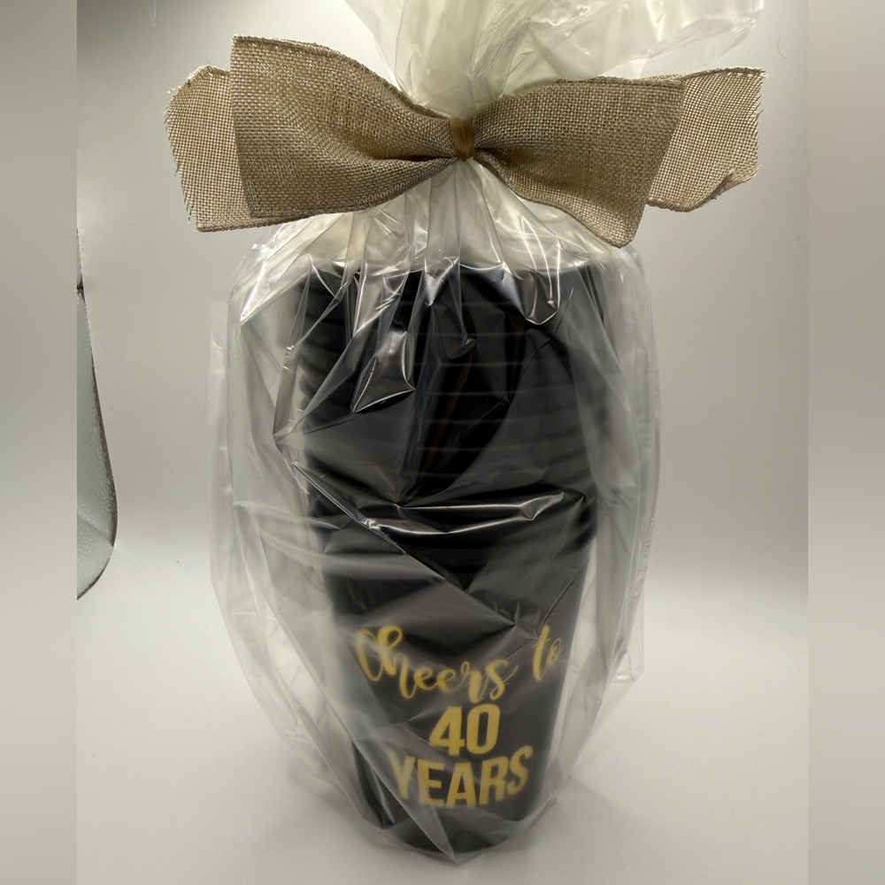 40th Birthday Ultimate Celebration Bundle | Tiara, 12 Cups & Card - Picture 4 of 5